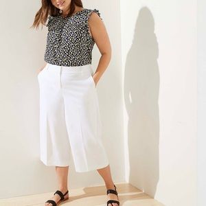 NWT Wide leg crop pants size 16